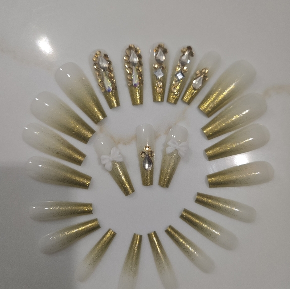 🔥PHOENIX🔥 - Picture 3 of 8